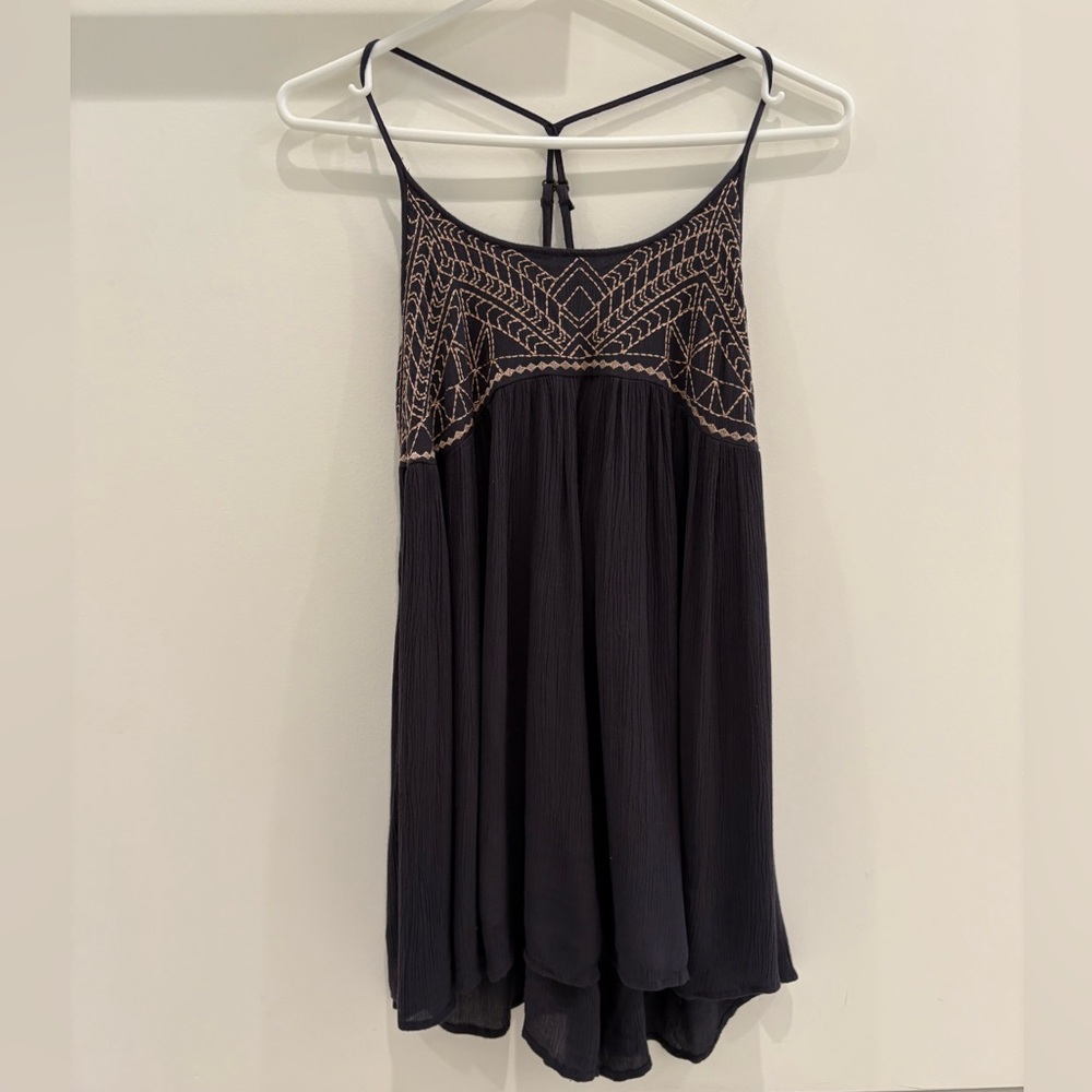 O’NEILL - Women’s Blue Flowy Embroidered Top